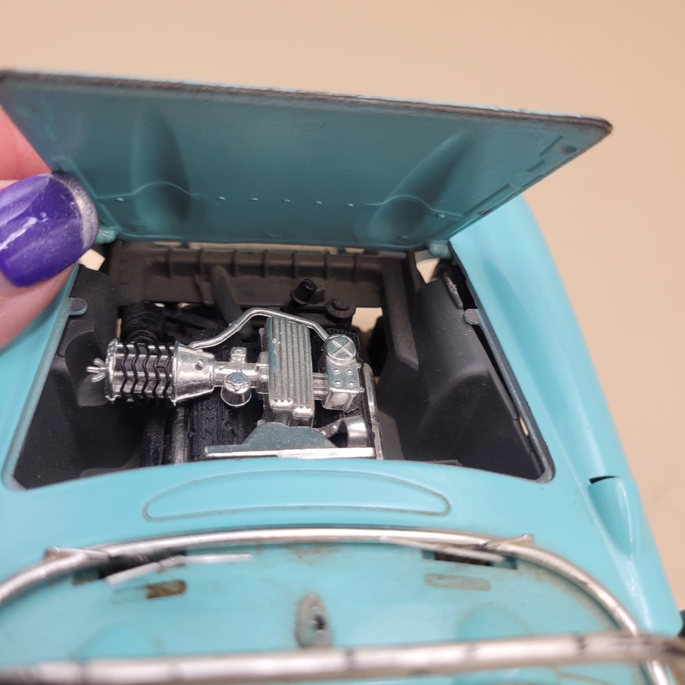 Bburago 1957 Chevrolet Corvette 1/18 Diecast Model Car Blue Made in Italy - Picture 7 of 12